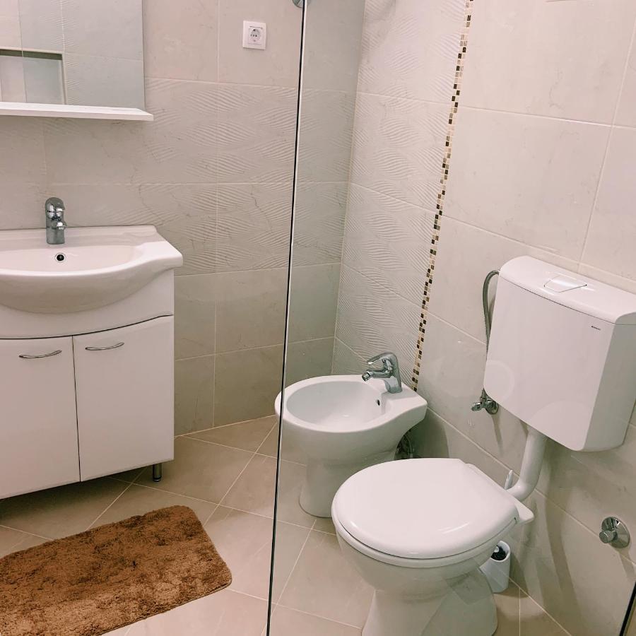 Apartments Hollaj Улцинь Экстерьер фото