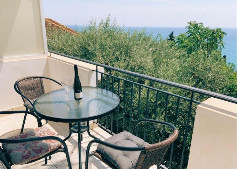 Apartments Hollaj Улцинь Экстерьер фото