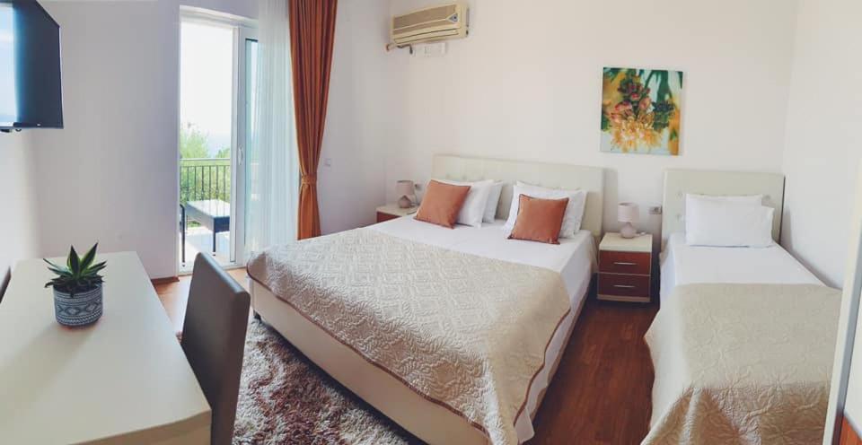 Apartments Hollaj Улцинь Экстерьер фото