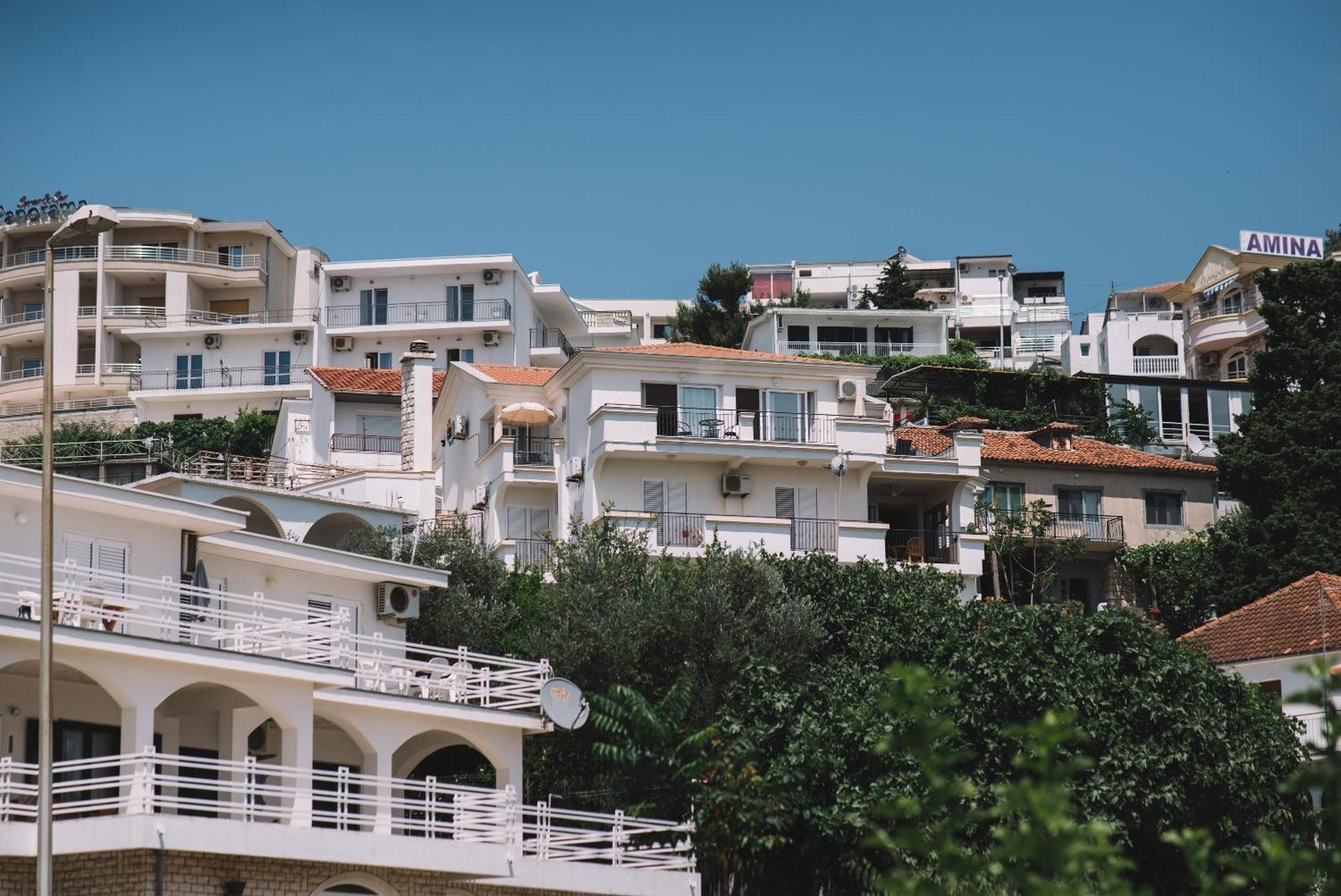 Apartments Hollaj Улцинь Экстерьер фото