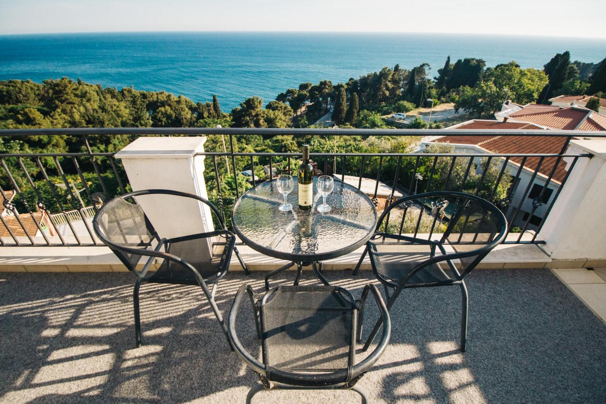 Apartments Hollaj Улцинь Экстерьер фото