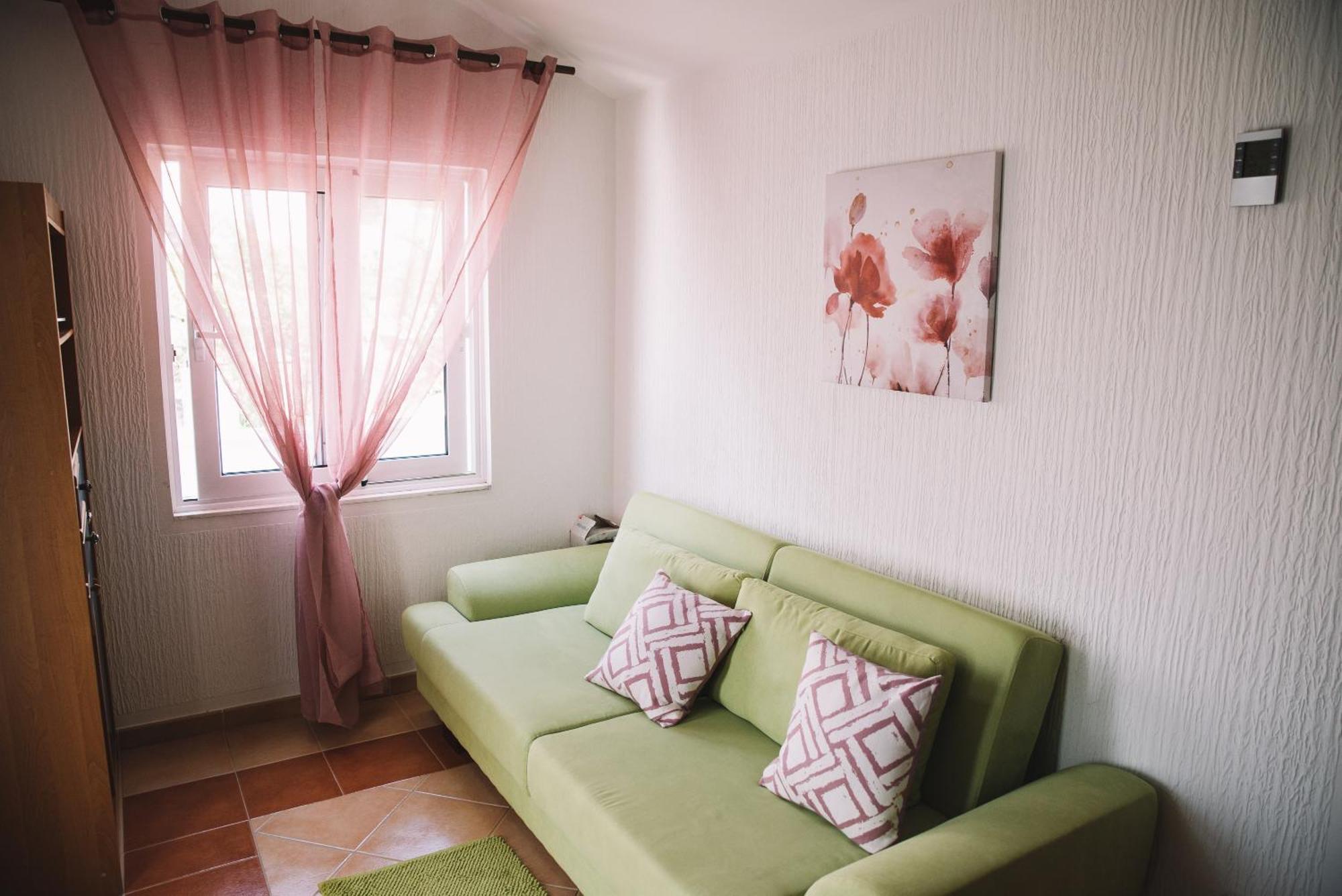 Apartments Hollaj Улцинь Экстерьер фото