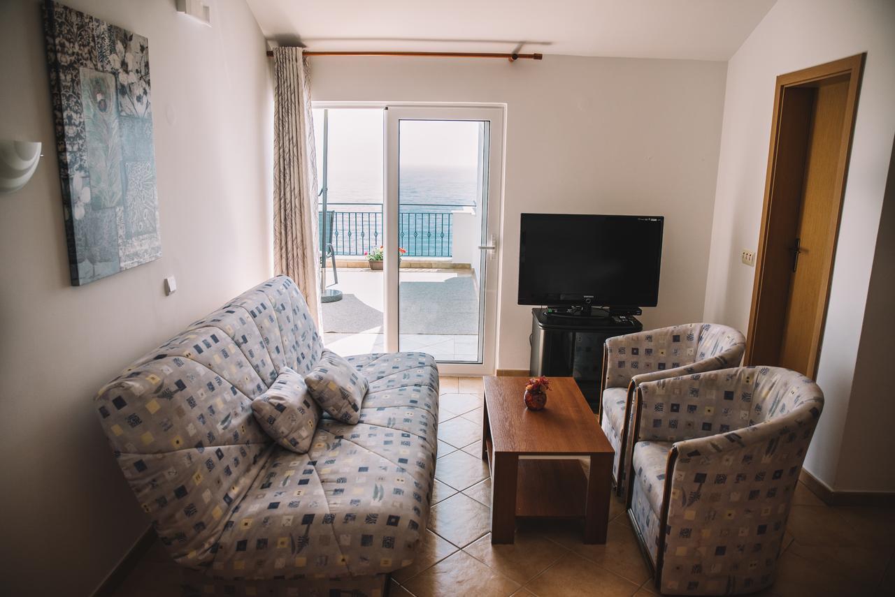 Apartments Hollaj Улцинь Экстерьер фото